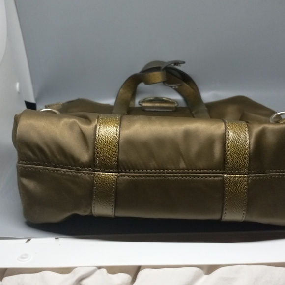 Henri Bendel Jetsetter Bag - Picture 9 of 17